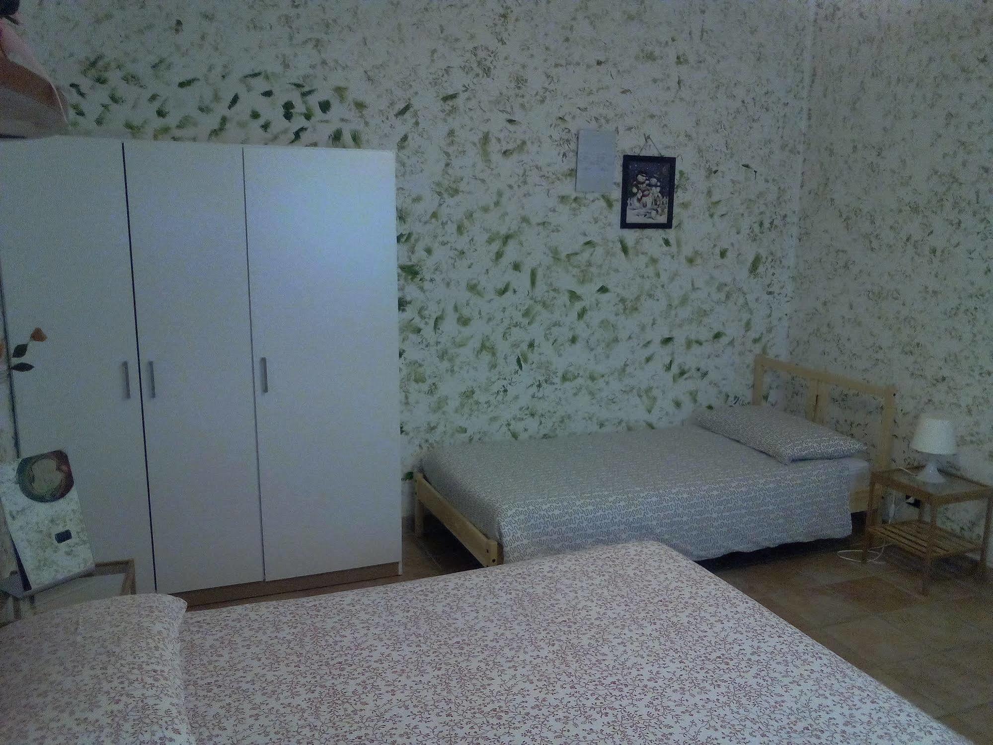 Couette-café La Grotta E 2*